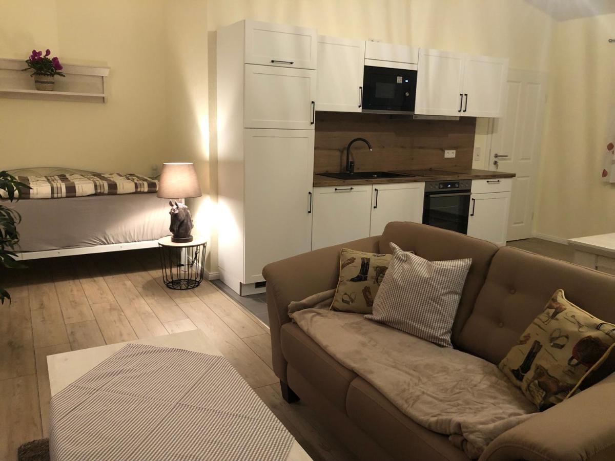 Ferienapartments Reitanlage Schenksolz Schenklengsfeld Eksteriør bilde